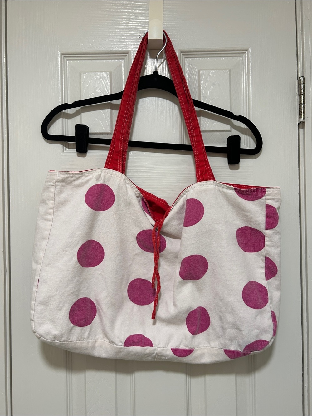 PINK Victoria's Secret Red Graphic Canvas Tote - Picture 5 of 5
